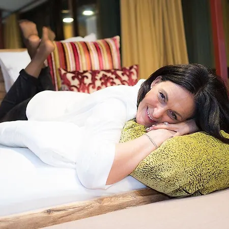 호텔 Restaurant Krehl's Linde 3*