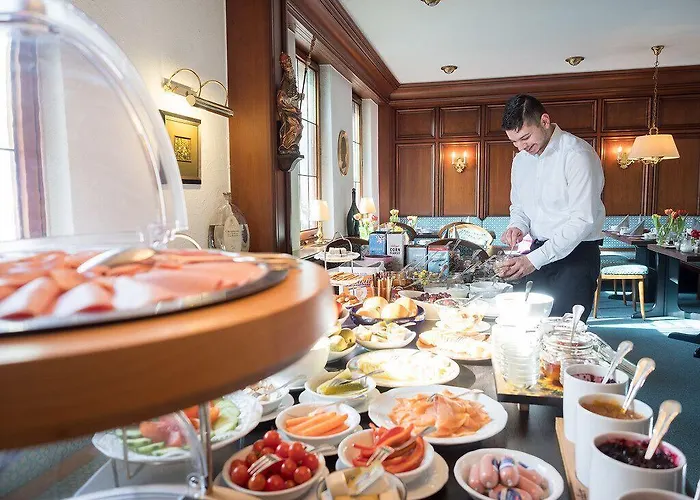 Restaurant Krehl's Linde Hotel 3*