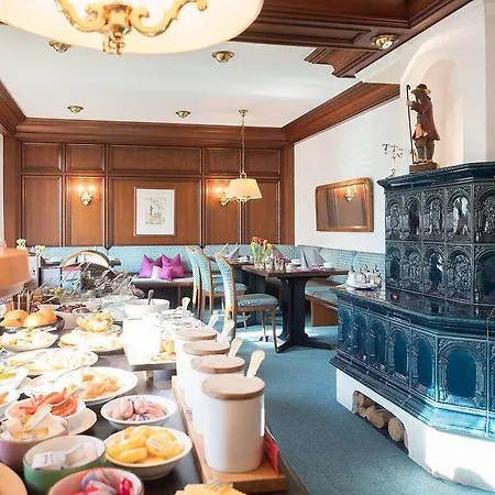 Hotel Restaurant Krehl's Linde Estugarda