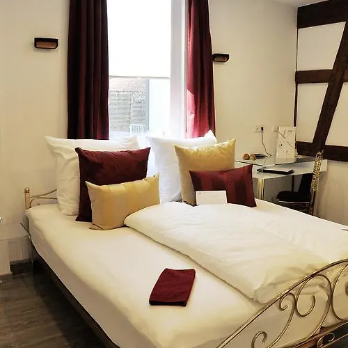 ホテル レストラン クレールズ リンデ 3*