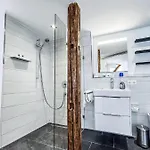 Restaurant Krehl's Linde Отель 3*